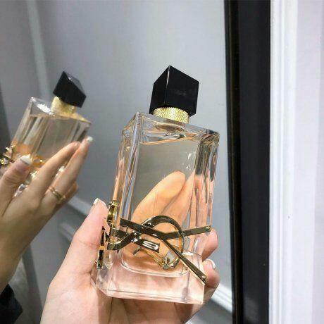 Image #1 from Merve G.