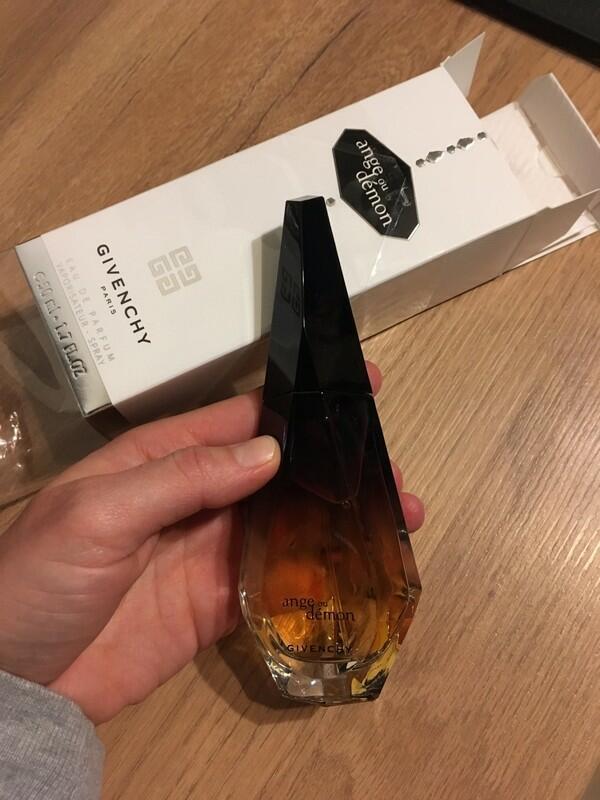 Image #1 from Melike Ü.